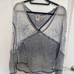 Y2K We The Free Textured Gray V-Neck Top